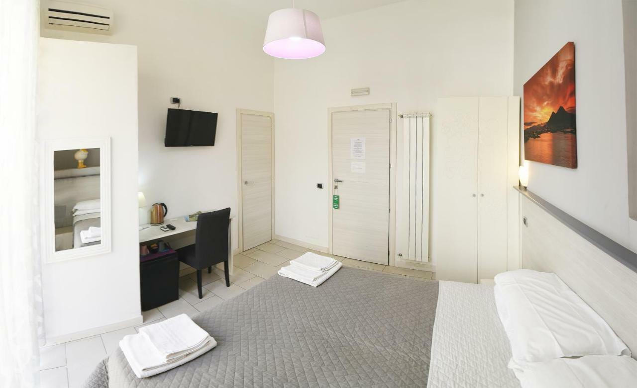 B&B Solimena Naples Luaran gambar